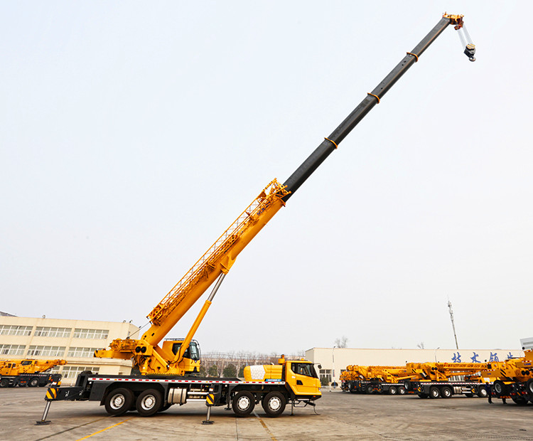 XCMG Official 60 Ton Jib Lifting Crane XCT60_M China Mobile Jib Crane Truck Price